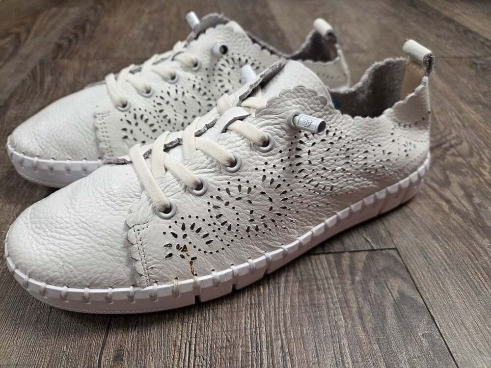 Yokono Flow White Leather Perforated Leather Slip on Sneakers Shoes Spain Euro38